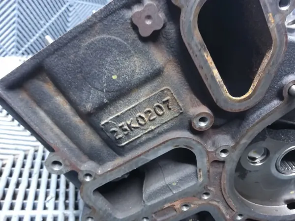 Begagnad Audi Q7 motorblock OEM 057103023T image 8