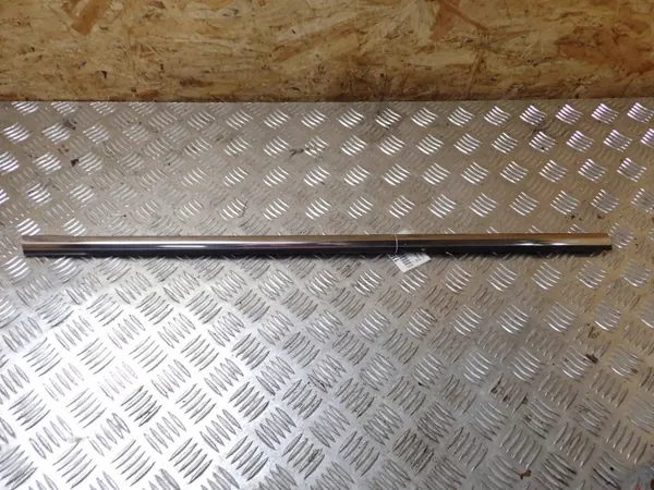 KIA Sportage achter linker deurschraper OEM BTU2849 image 2