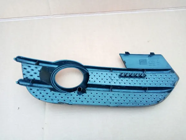 AUDI Q3 Vänster Framskärmsgaller 8U0807681A image 4