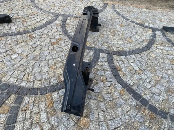 MERCEDES VITO 639 FRAMTÅG REINFORCEMENT OEM image 3