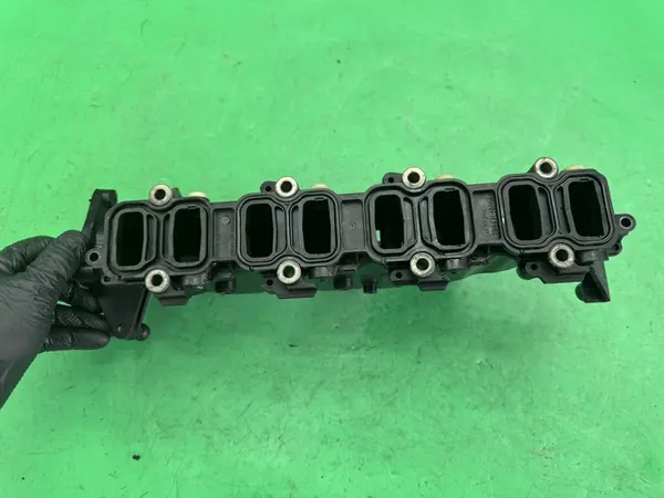 Coletor de admissão direito sem aletas Audi A8 D3 4.0 TDI image 9