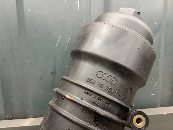 Oljefilterhus Audi A6 C7 Allroad image 2