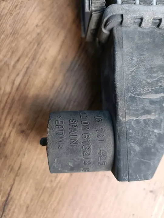 Radiador de Agua VW SHARAN 1.9L Diesel 2002 7M3121253B image 2