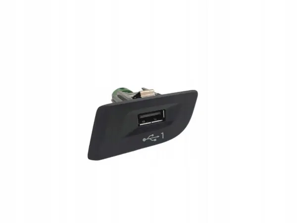 Audi USB-pistoke OEM 81C035726 - Käytetty image 5