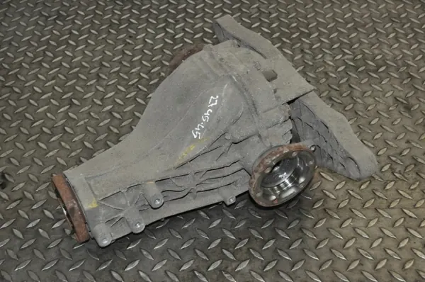 Audi A4 Cabrio bakaxel differential 3K03 image 2