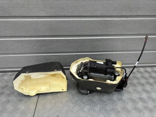 Bomba elevación suspensión RIVIAN R1T/R1S OEM c200003024-K image 2