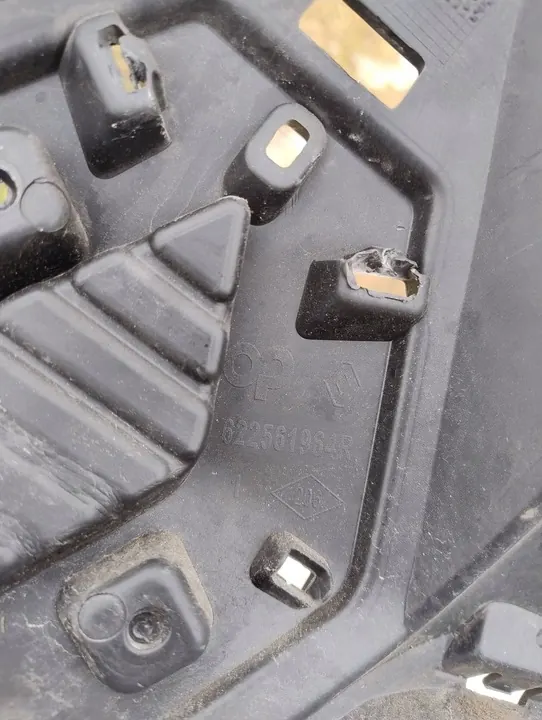 Renault Scenic IV Front Bumper Grill 622561964R image 3