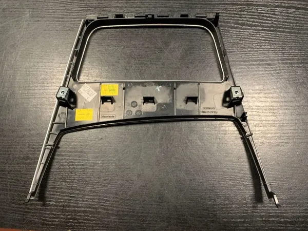 Vasen kiinnike BMW 1-sarja E81/E87 OEM 51169128639 image 4