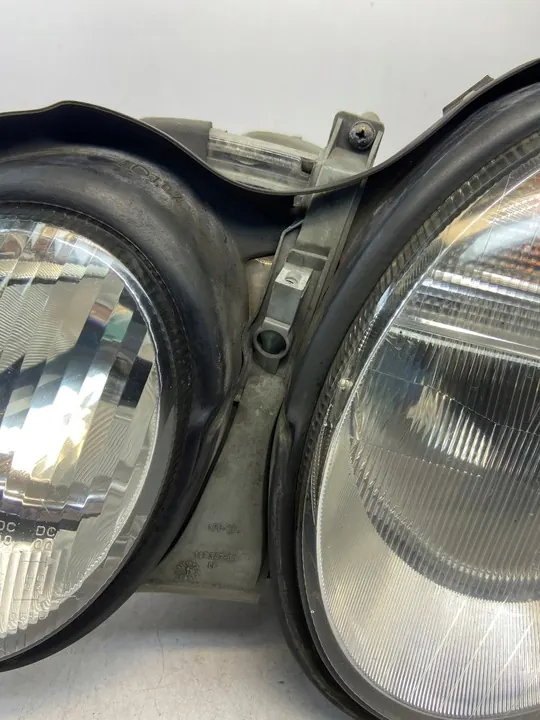 MERCEDES CLK W208 LINKER KOPLAMP XENON A2088200761 image 4