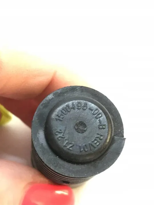 Ajustador de hueco maletero Tesla Y OEM 1500496-00-B image 5
