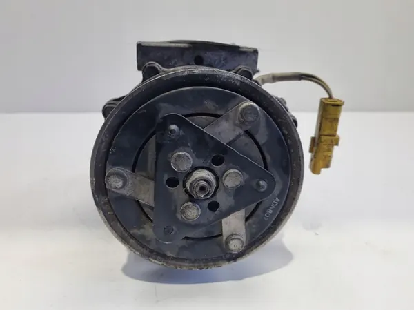 Compresseur de climatisation Citroen C5 I Lift 1.8 16V image 4