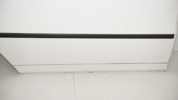 Puerta trasera derecha OEM 360195165 VW Passat B6 image 4