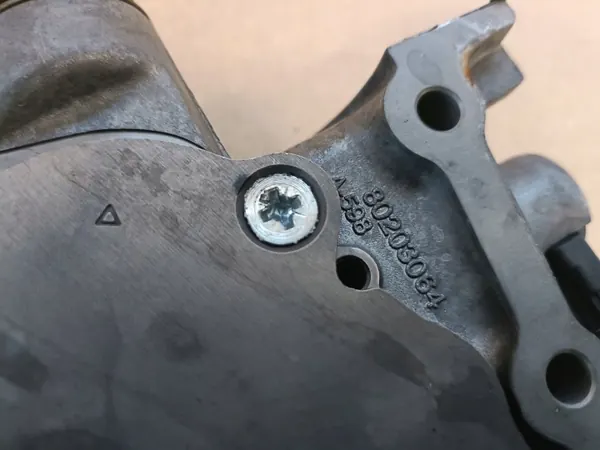 Bomba de aceite OEM 80203064 para Alfa Romeo Giulia Stelvio image 3