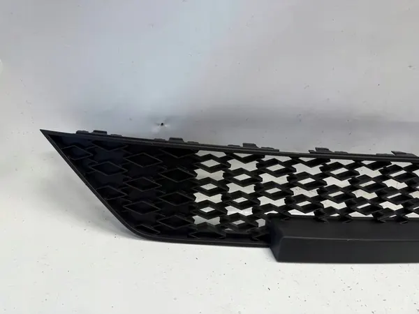 Griglia Centrale Paraurti Anteriore Skoda Octavia IV RS image 2