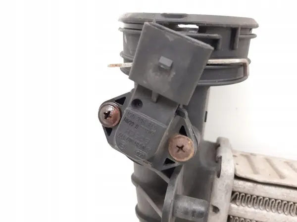 Intercooler 2003 Volkswagen PASSAT B5.5 8D0145805D image 3