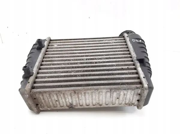 Intercooler 2003 Volkswagen PASSAT B5.5 8D0145805D image 8