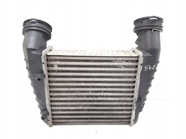 Intercooler 2003 Volkswagen PASSAT B5.5 8D0145805D image 9