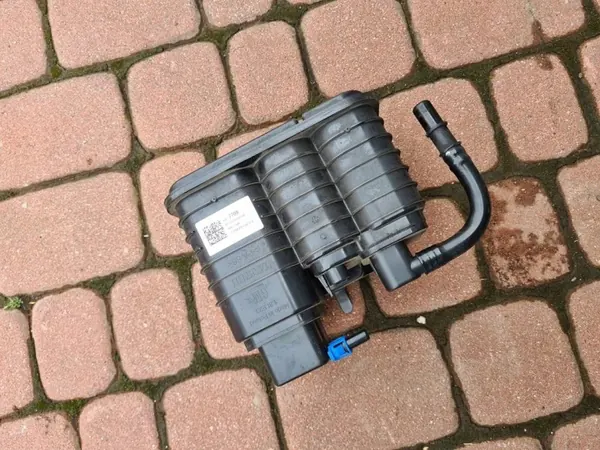 Käytetty Opel OE hiilifiltteri OEM 84277709 image 2