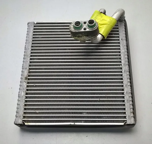 Kia Niro AC Förångare OEM 97139-G5001 - Begagnad image 2