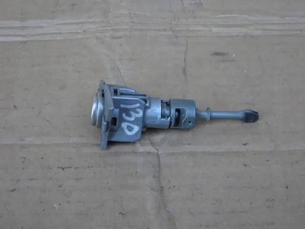 OEM Marwoj881..82 vänster dörrlåsinsats för Hyundai i30 II image 2