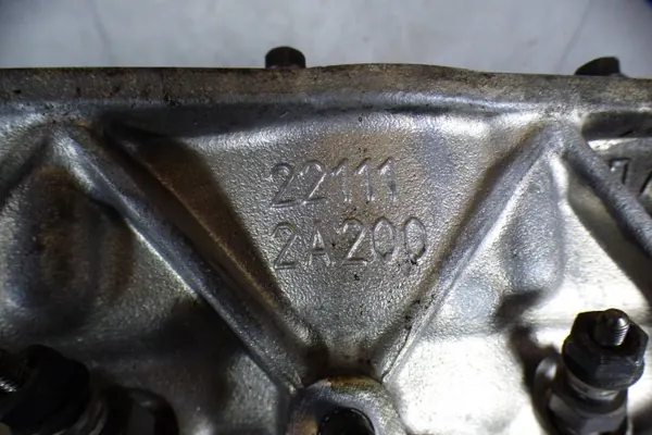 Culasse Kia OE OEM 22111-2A200 Occasion image 10