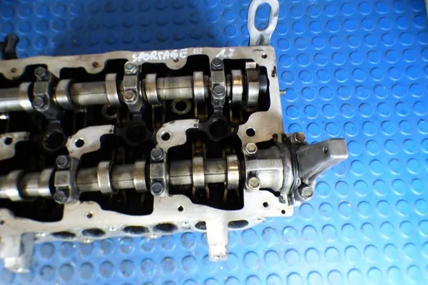 Culasse Kia OE OEM 22111-2A200 Occasion image 6