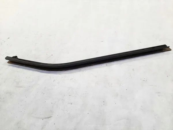 Guia de Porta Corrediça Esquerda OEM 7700311977 Usado image 2