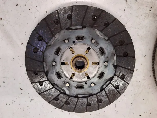 Kaksoismassavauhtipyörä Kytkinlevy 55498275 Opel Astra K image 10