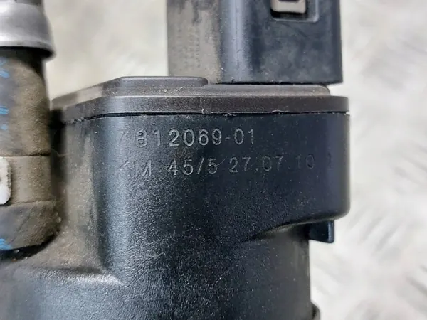 Polttoainesuodattimen Lämmityskotelo OEM 7801209 BMW F10 image 4