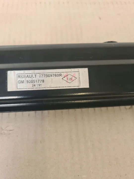 Carrilho guia porta deslizante OEM 777609769R Renault Trafic III image 3