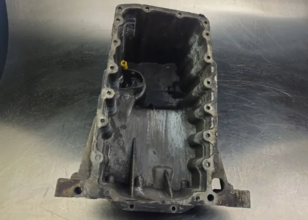Cárter de óleo Audi A4 B8 OEM 03L103603D/K 04L907660A image 7