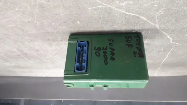 Module régulateur OEM 88240-14180 pour Supra MK3 image 3