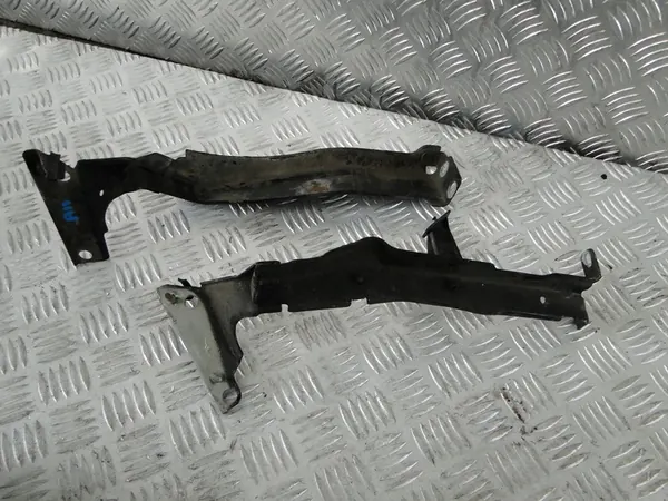 Soporte de guardabarros delantero Audi A4 2008 B8 8K OEM image 2