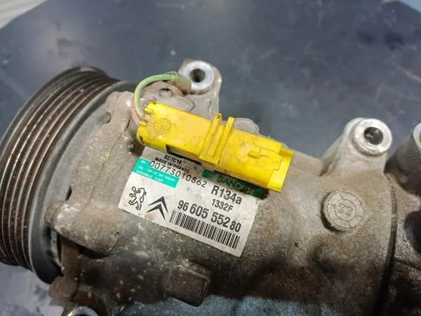 Compressore Aria Condizionata CITROEN C5 III 2.0 16V 9660555280 image 2