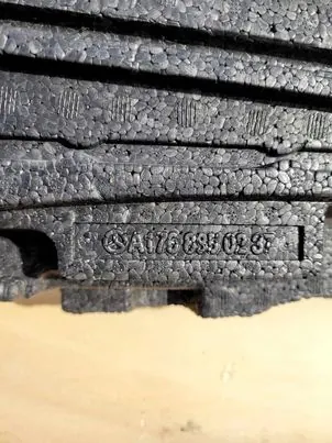 Etupuskuriabsorberi Mercedes W176 A-luokka A1768850237 image 3