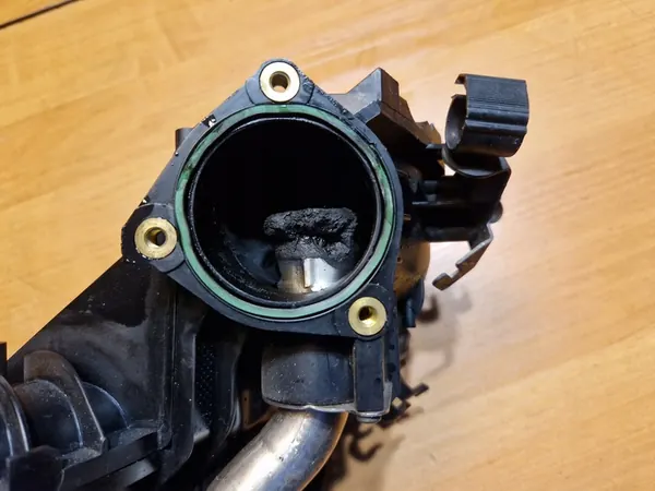 Ansaugkrümmer BMW 5 E60 E61 2.0D N47 7797384 image 4