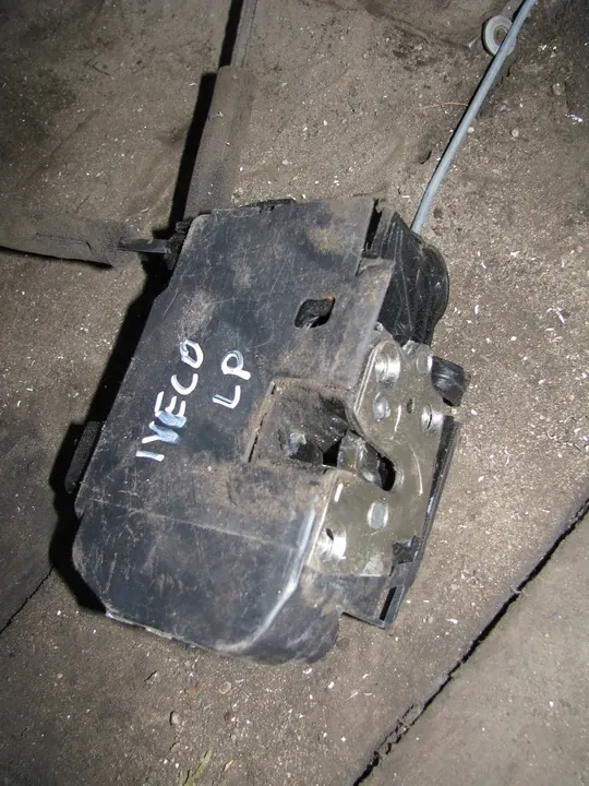 Fram Vänster Dörrlås IVECO DAILY 1999-2014 OEM 8200147149 image 4