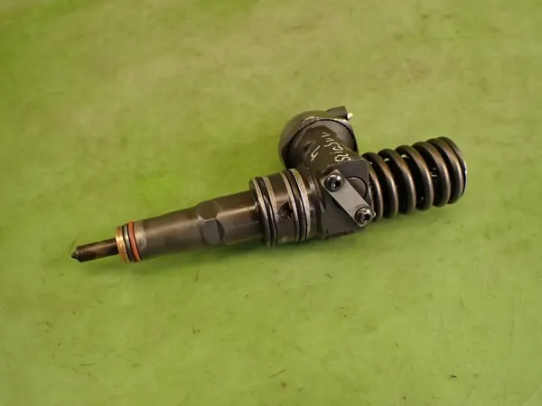 Gebrauchter Einspritzdüse OEM 038130073AG für VW Touran image 6
