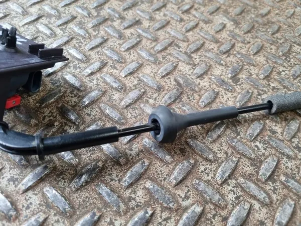 Jeep Grand Cherokee 2017 Bränsletanklock Aktuator OEM 68148795AF image 5