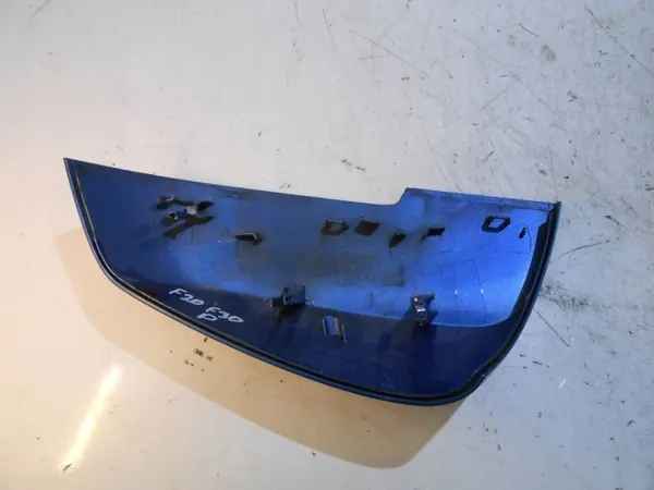 BMW OEM 20203002 Carcasa Espejo Derecho - Usado image 9