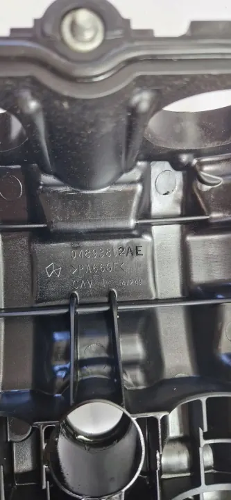 Ventildeckel Chrysler Pacifica 2018 OEM 04893802AE image 7