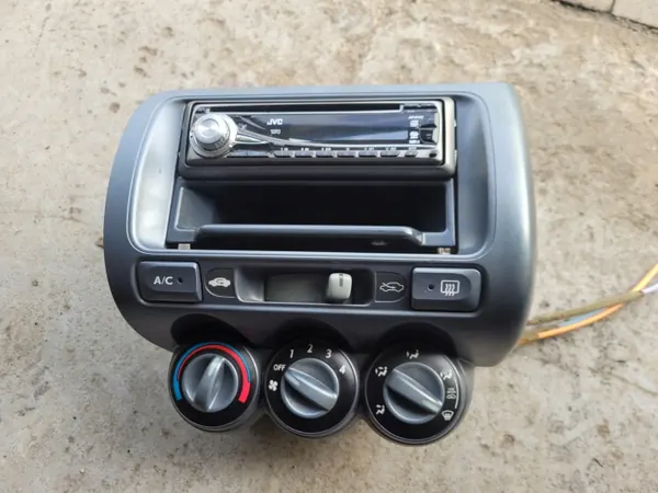 1 DIN radioframe Honda Jazz II 02-08 OEM image 3