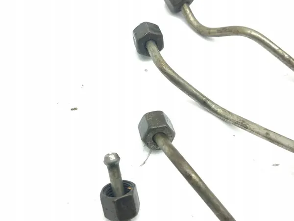 Volvo S60 2012 Tuyau d'injecteur de carburant OEM AMD179286 image 2