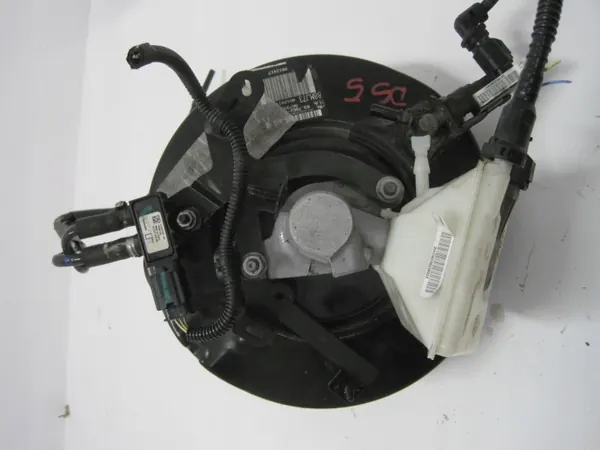 Gebruikte Rempomp Servo OEM 9673926480 Citroen DS5 image 8