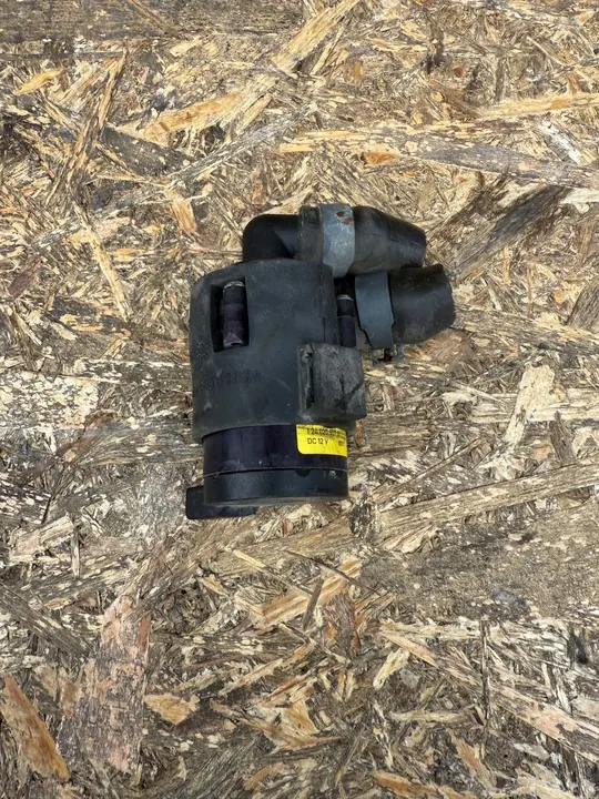 Vattenpump VW Transporter T5 2.0 TDI image 2