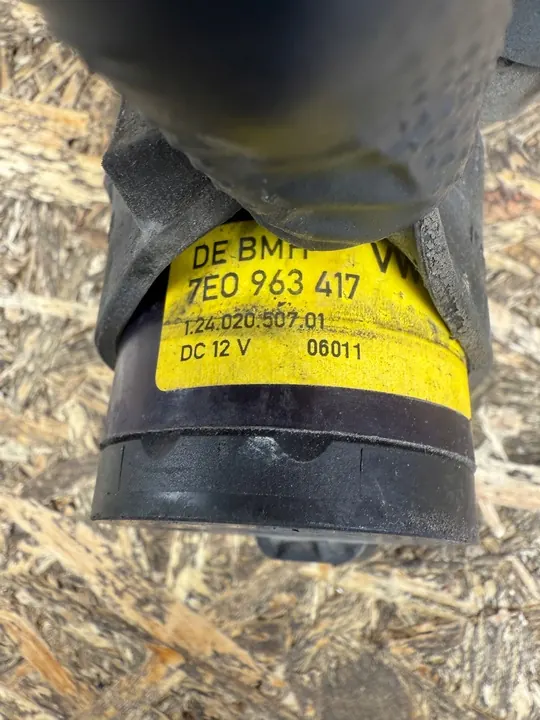 Vattenpump VW Transporter T5 2.0 TDI image 4