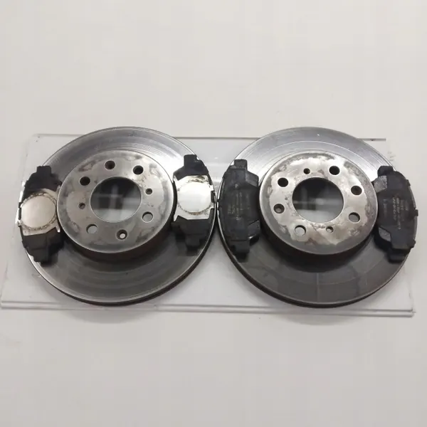 OEM 45251S06000 etujarrulevyt ja -palat sarja image 4