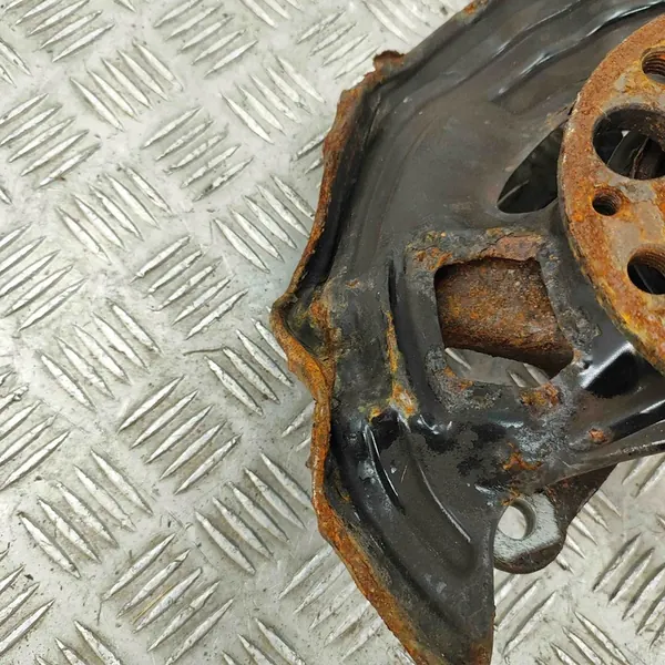 Mercedes-Benz CLA C117 Mozzo Ruota Anteriore Destro image 3