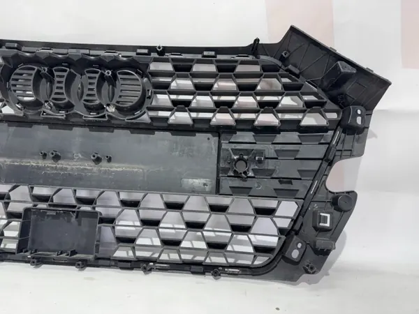Audi A1 Jäähdyttimen Verho OEM 82A853653 - Käytetty image 6