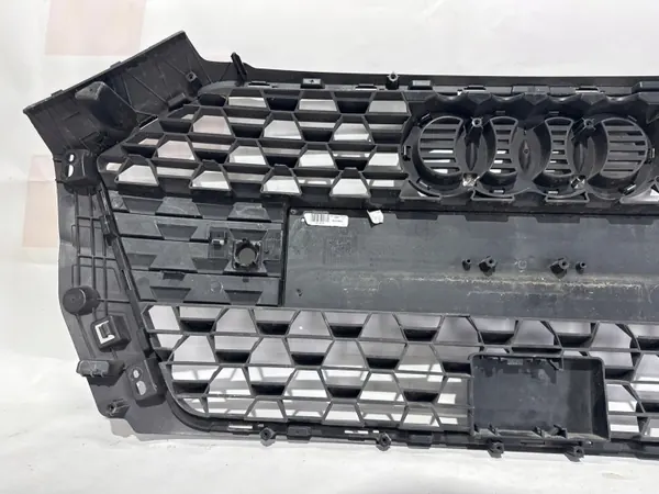 Audi A1 Jäähdyttimen Verho OEM 82A853653 - Käytetty image 7